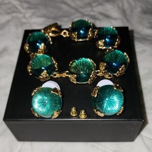 Elegant Turqouise Green Crystal In Gold Jewelry Set Earrings And Bracelet NWT